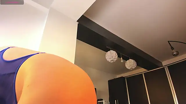 WildMilf online show from January 17, 10:31 am