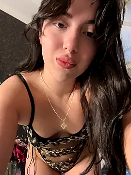 Snapshot of Tasty_Nora chatting on November 15, 5:05 am Tasty Nora online show from November 15, 5:05 am