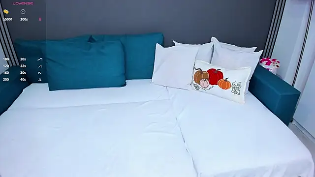 Christall StarXX online show from November 3, 8:32 pm