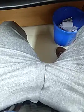 adicma123 online show from March 20, 7:13 am