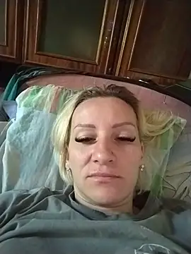 ulika1989 online show from June 22, 6:21 am