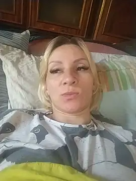 ulika1989 online show from June 28, 6:19 am