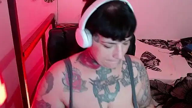 VampGirl1 online show from December 27, 12:56 pm