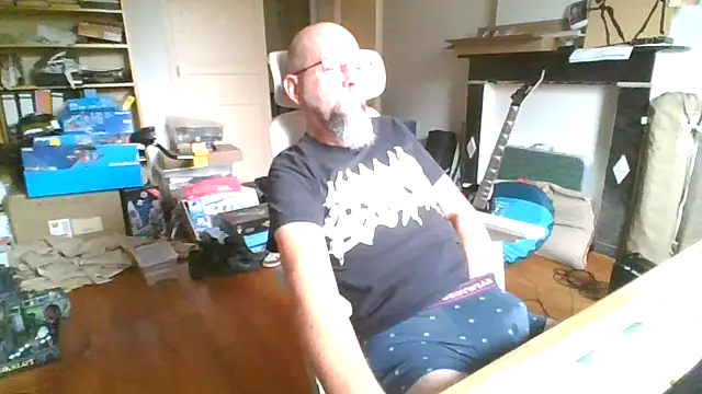 Snapshot of diamond1971 chatting on November 3, 10:49 am diamond1971 online show from November 3, 10:49 am