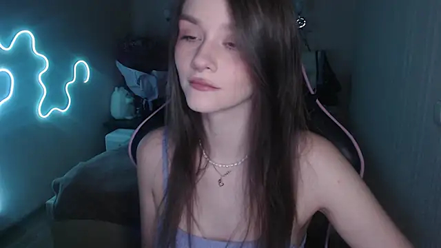 Snapshot of jeann_elsaa chatting on December 16, 5:49 am jeann elsaa online show from December 16, 5:49 am