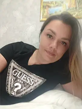 Snapshot of KrissSexi chatting on July 9, 8:35 pm KrissSexi online show from July 9, 8:35 pm