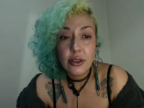 Snapshot of MariLouM chatting on May 17, 6:26 pm MariLouM online show from May 17, 6:26 pm