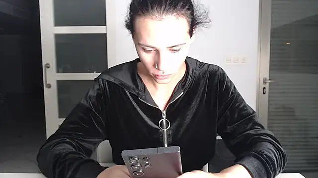 Snapshot of Gianina-Ts chatting on February 5, 6:13 am Gianina-Ts online show from February 5, 6:13 am