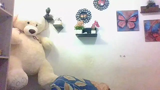 Snapshot of ChiaraFioree chatting on October 11, 5:00 pm ChiaraFioree online show from October 11, 5:00 pm