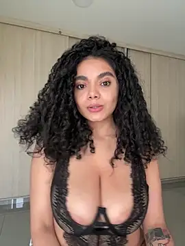 Mariecurl online show from February 8, 6:55 pm