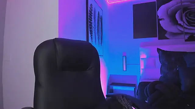 lena banks online show from November 21, 9:57 pm