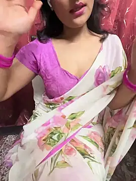 Snapshot of LuscousPussy chatting on December 25, 2:45 pm LuscousPussy online show from December 25, 2:45 pm