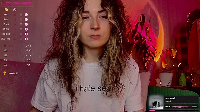 Snapshot of IttyKitty chatting on February 24, 1:14 am IttyKitty online show from February 24, 1:14 am