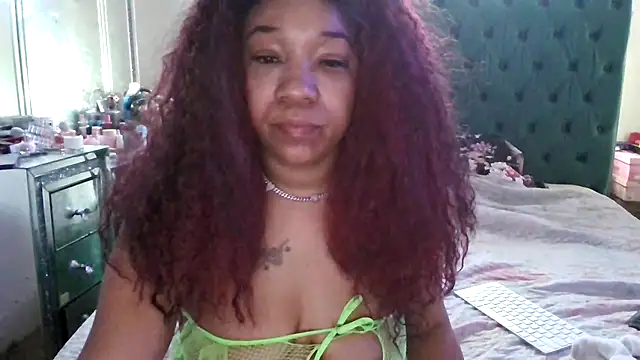 YasmineMinaj online show from February 1, 4:05 pm