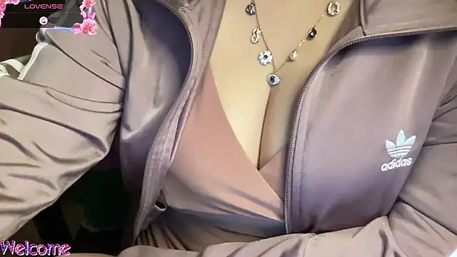 Sportybabe online show from March 9, 8:02 pm