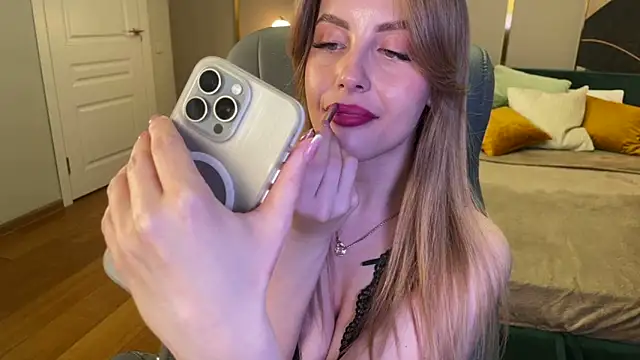 anita blairr online show from April 6, 1:03 am