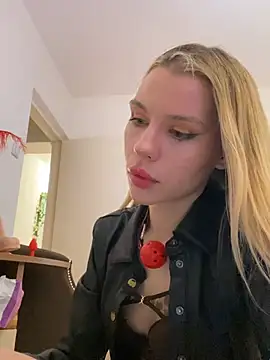 KittyKatyDream online show from April 1, 4:37 pm