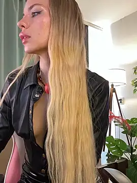 KittyKatyDream online show from April 19, 1:21 pm