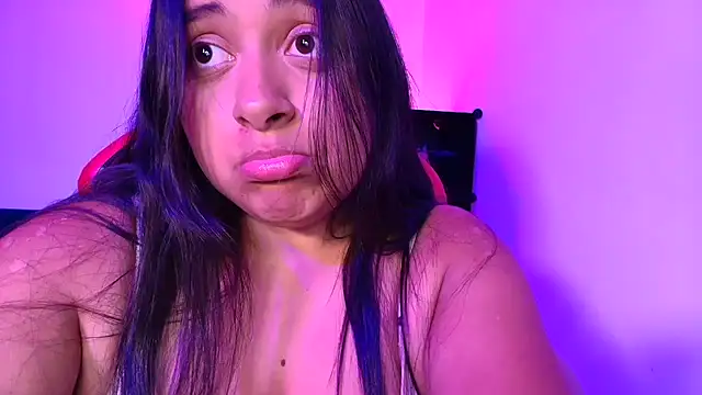 Soysofiarodrigu online show from October 15, 10:10 pm