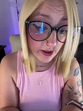 Megan lu2 online show from April 7, 5:19 am