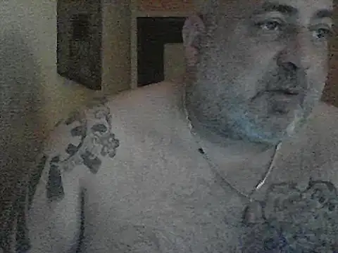 Snapshot of Paolino_8316 chatting on February 7, 2:04 am Paolino 8316 online show from February 7, 2:04 am