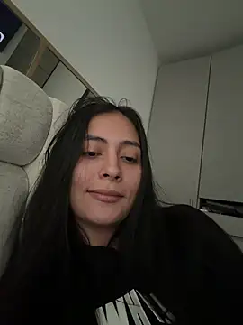 Sophie  Foxxx online show from March 20, 9:08 pm