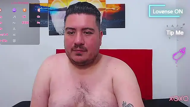 Snapshot of sebastianbigxxx chatting on May 4, 8:05 pm sebastianbigxxx online show from May 4, 8:05 pm