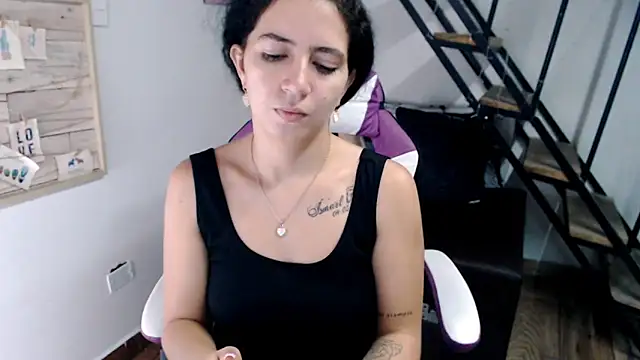 samantha baby  online show from December 18, 5:52 pm