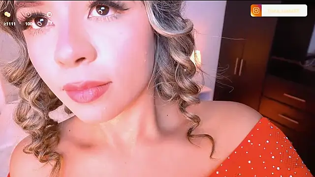 Snapshot of Tiana_saenz chatting on March 5, 11:16 pm Tiana saenz online show from March 5, 11:16 pm