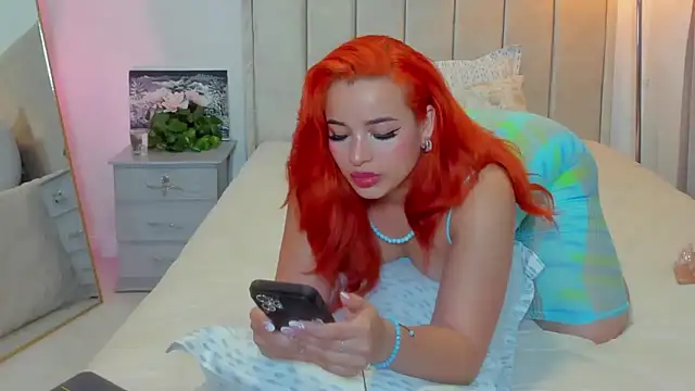 Snapshot of Miss_londonn2 chatting on April 4, 5:06 am Miss londonn2 online show from April 4, 5:06 am