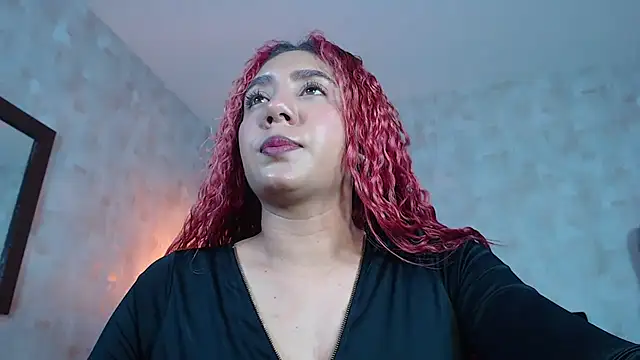 IsabelaLatina online show from June 17, 6:38 am