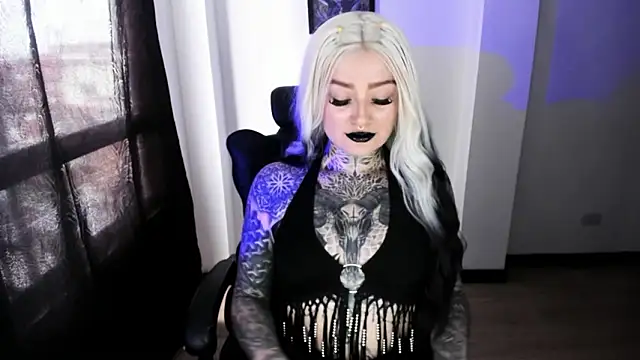 Snapshot of Anaii_Gomez chatting on February 25, 6:39 pm Anaii Gomez online show from February 25, 6:39 pm