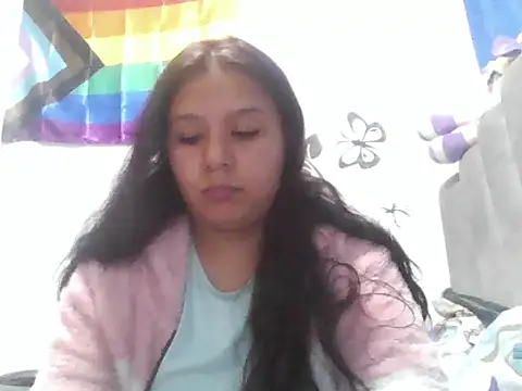 Snapshot of Charis_21 chatting on April 28, 11:21 pm Charis 21 online show from April 28, 11:21 pm