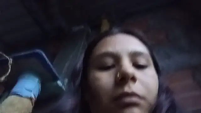 Snapshot of Charis_21 chatting on May 23, 11:09 pm Charis 21 online show from May 23, 11:09 pm