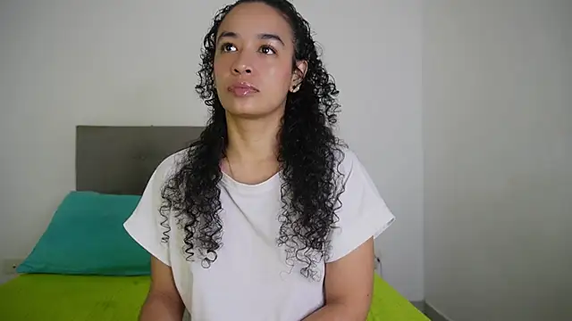 angela  98 online show from December 2, 9:14 am