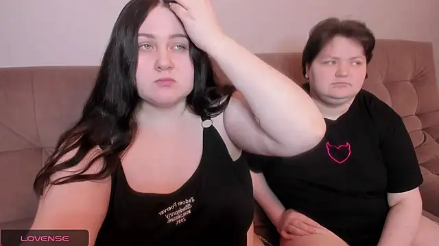 ihaveasecret  online show from January 19, 7:15 pm