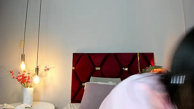 Snapshot of NoraDasilva chatting on April 12, 2:33 pm NoraDasilva online show from April 12, 2:33 pm
