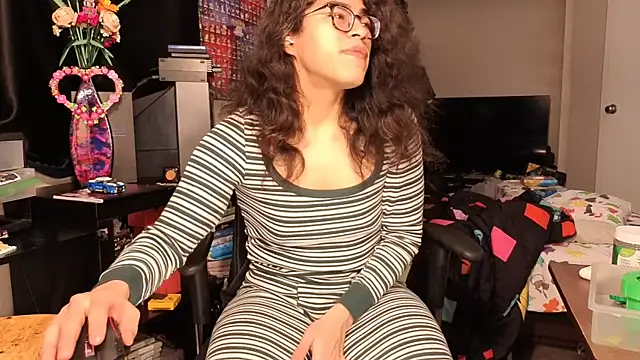 ShinyCherub online show from January 31, 1:34 pm