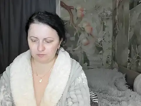 Snapshot of Lillian2 chatting on October 11, 9:13 pm Lillian2 online show from October 11, 9:13 pm