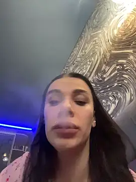 Snapshot of Queen_of_pain chatting on December 21, 7:04 am Queen of pain online show from December 21, 7:04 am