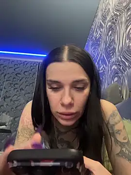 Queen of pain online show from May 14, 6:42 am