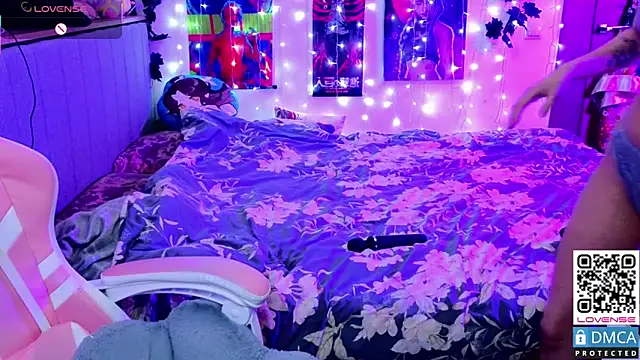 Snapshot of Violet_Noir chatting on March 3, 2:48 pm Violet Noir online show from March 3, 2:48 pm