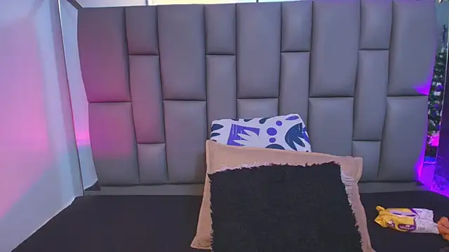  MiaBrown  online show from November 25, 12:05 pm