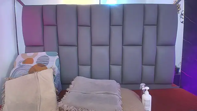  MiaBrown  online show from February 7, 12:09 pm