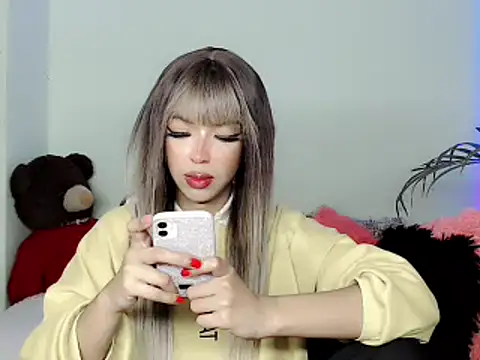 Tanedra collings online show from December 11, 4:49 am