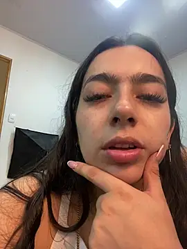 Nicollemays online show from March 22, 12:14 pm