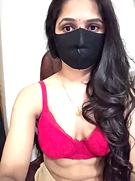 Snapshot of Suvosri chatting on December 3, 9:46 pm Suvosri online show from December 3, 9:46 pm