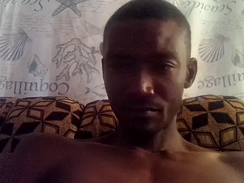 Snapshot of LookingLover34 chatting on November 6, 8:10 pm LookingLover34 online show from November 6, 8:10 pm