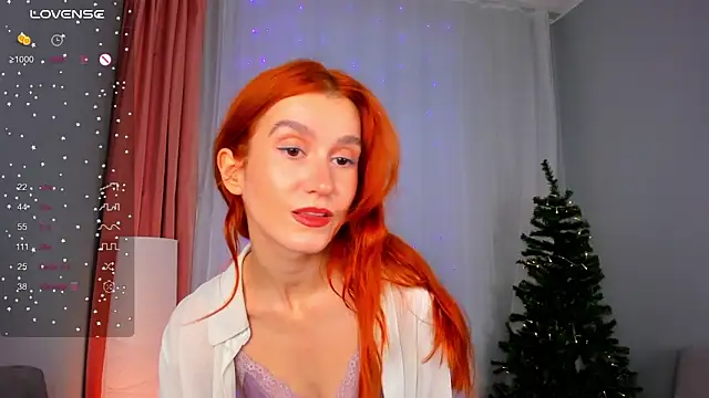 Snapshot of Sally_Biscuit chatting on December 4, 10:35 am Sally Biscuit online show from December 4, 10:35 am