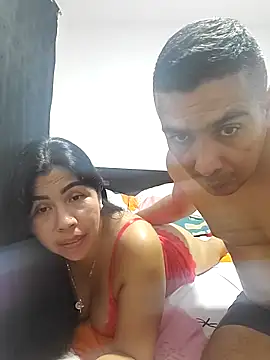 Snapshot of Diegofe81 chatting on April 22, 2:36 am Diegofe81 online show from April 22, 2:36 am